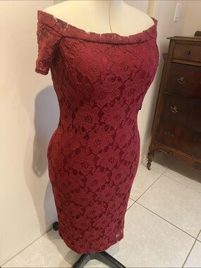 NWT New York & Company Off-Shoulder Lace lined Midi Dress in Wine